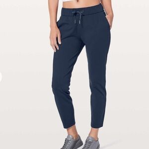 Lululemon On The Fly Travel Pant Navy 8